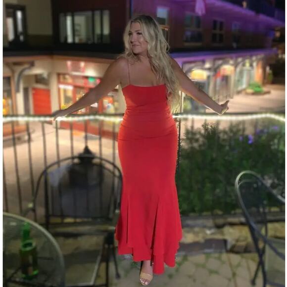 LIKELY Aurora Gown Maxi Dress Mermaid Cherry Red Scarlet Sz 12 NWT {3O37} - Picture 5 of 7